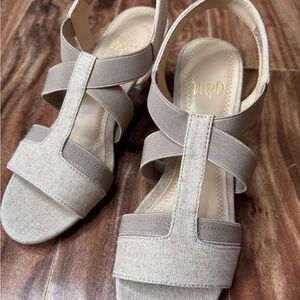 Impo Beige Heels NWOT